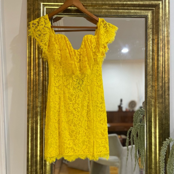 Michael Costello Dresses & Skirts - Michael Costello X Revolve Shera Mini Dress Floral Lace Strapless Ruffle Yellow
